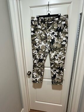 Chico’s size 2 or 14R SoSlimming Girlfriend Slim leg ankle Camo jeans. Like new